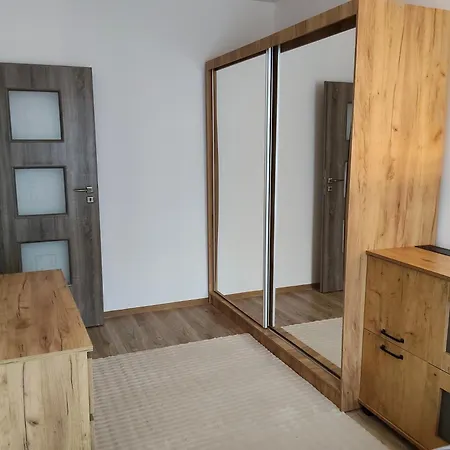 公寓 Pod Dzikowcem